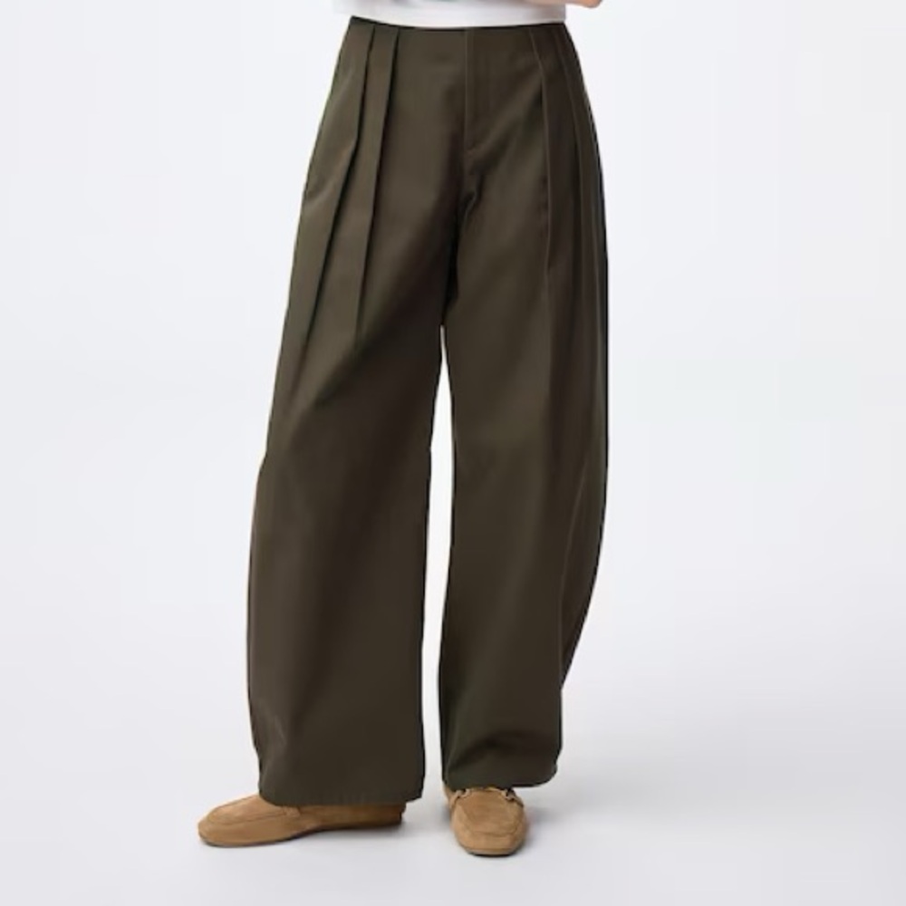 GU Chino Pleated Barrel Pants